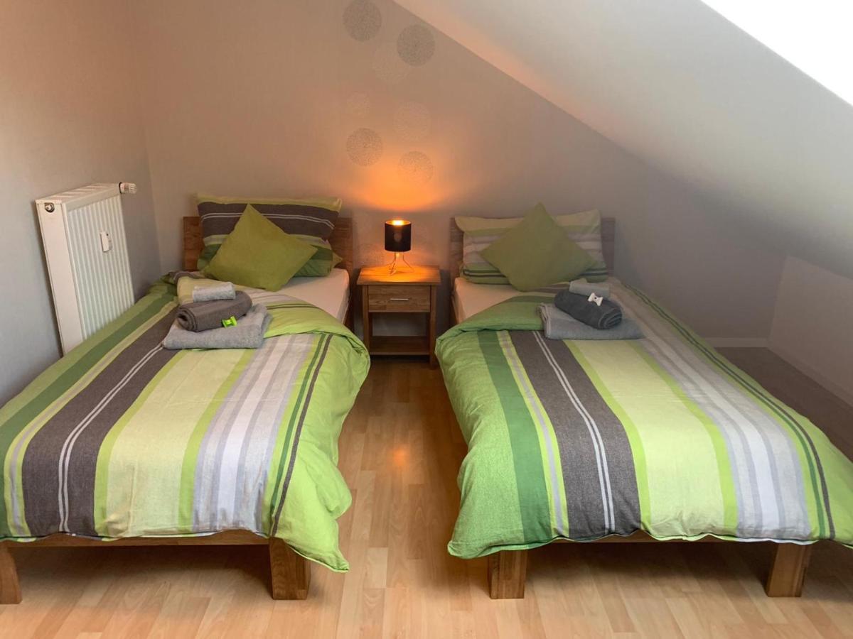 Fewo Hoheeifel, 1 Haus Mit 2 Apartments 5 Schlafzimmer In Kelberg Naehe Nuerburgring ภายนอก รูปภาพ